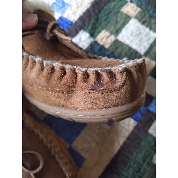 L.L.Bean Wicked Good Moccasin Slippers Men's Sz 8 Genuine Shearling Fur Suede - Picture 12 of 13